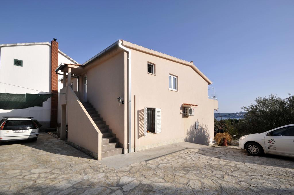 Apartment Sandra Trogir Exteriör bild